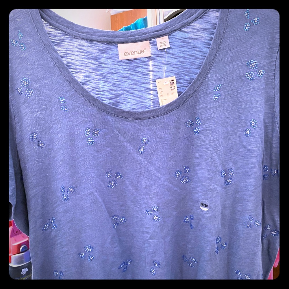 Cute blue top